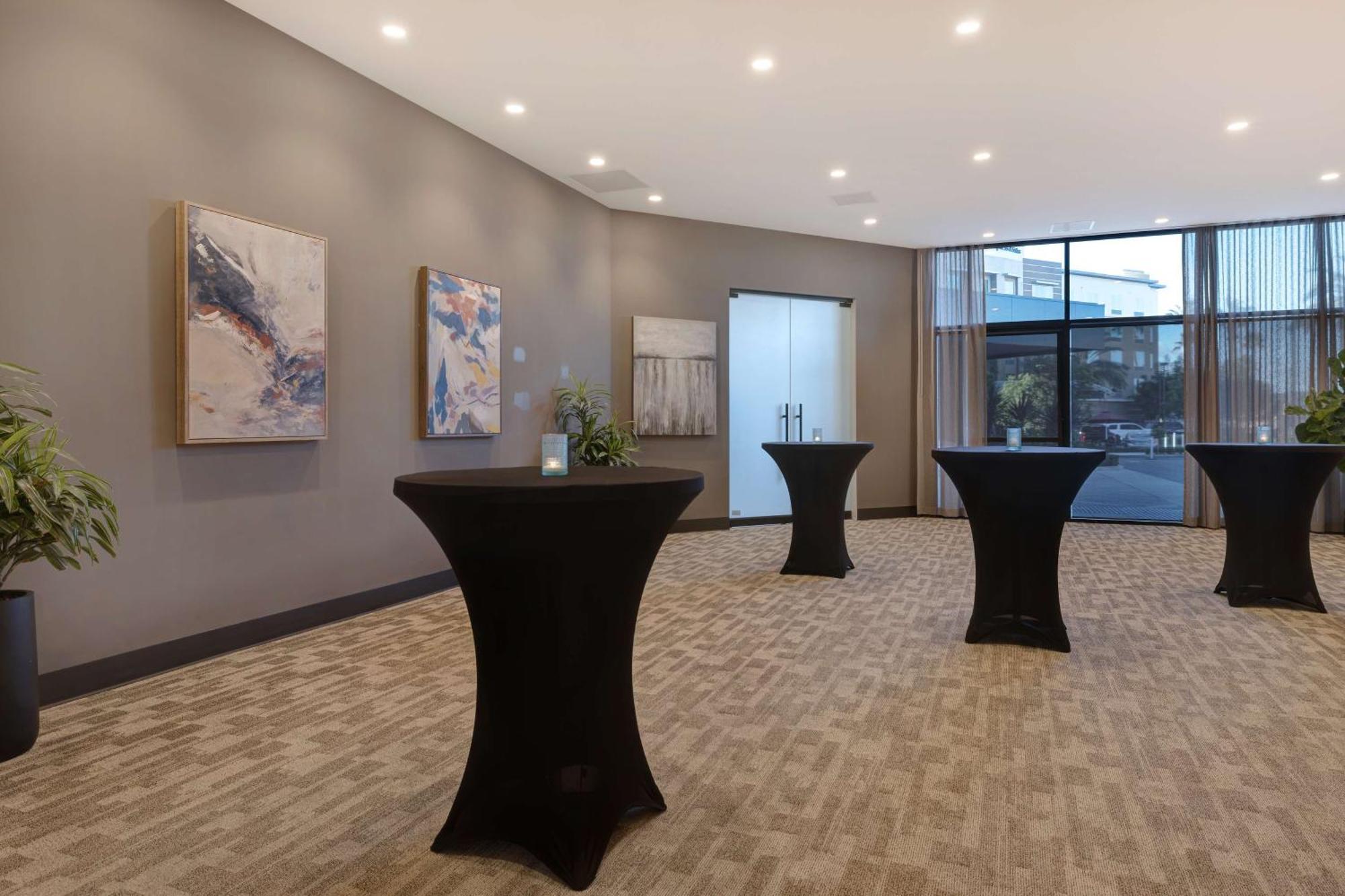 Hilton Garden Inn Anaheim Resort Екстер'єр фото